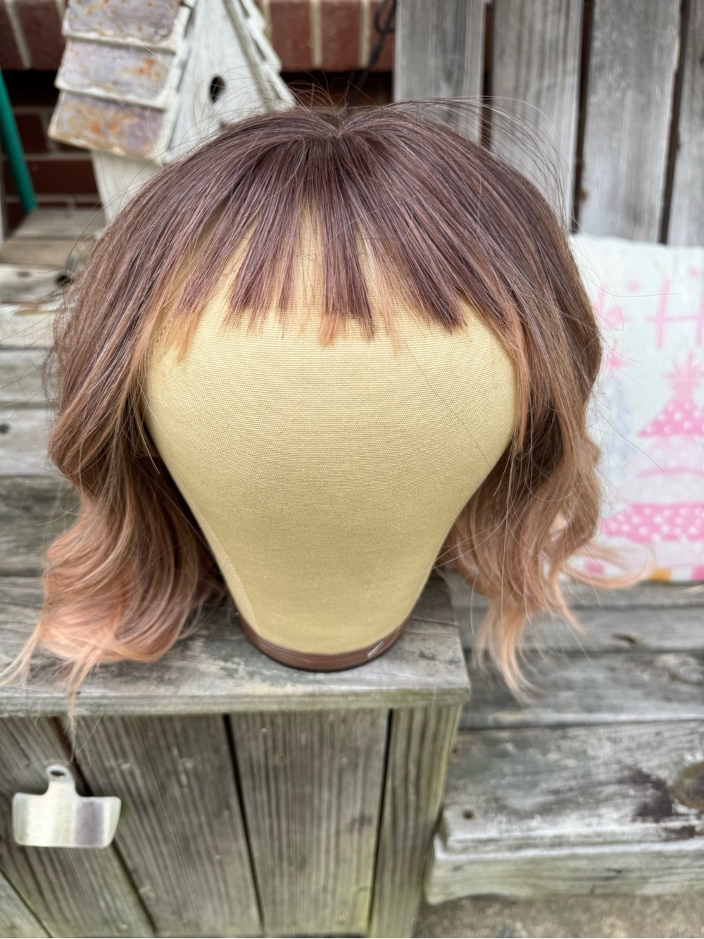 Womens Shoulder-Length Wavy Wig with Fringe in APRICOT